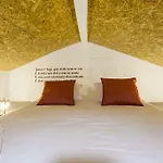 The Love Tram Apartment