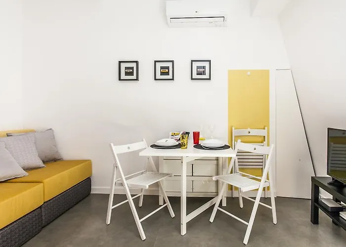 The Love Tram Apartment